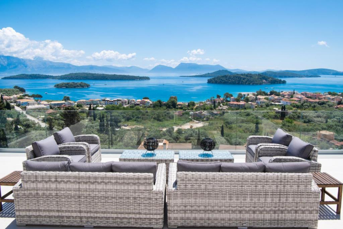 180 VILLAS, Νυδρί 